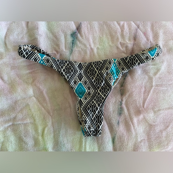 RARE Acacia Swimwear Thai Axel Bikini Bottoms - Picture 2 of 4